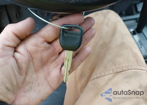 1998 Honda Passport Ex/Lx from USA, damaged, VIN 4S6CM58W9W4406919